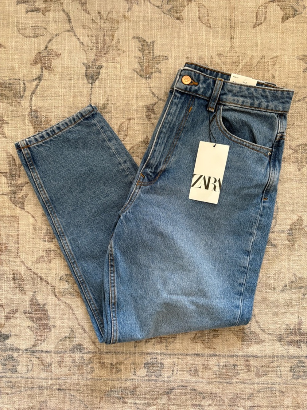 Mom Fit High Rise Ankle Length Denim Jeans - Light Blue